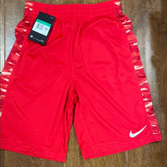 Nike Kids Red Camo Stripe Shorts - Picture 1 of 2